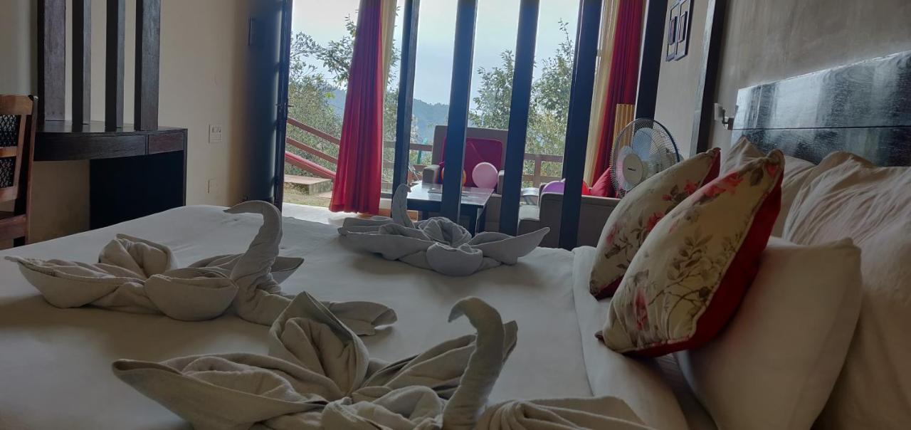 Woodsmoke Retreat Hotel Шимла Екстериор снимка